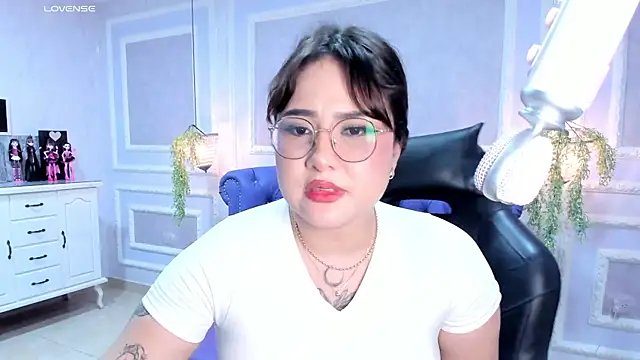 AHRI LEE online show from 12, 2, 2025