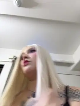 Snapshot of AHRI_LEE chatting on 26, 11, 2025 AHRI LEE online show from 26, 11, 2025