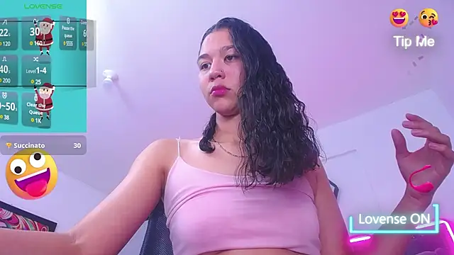 Snapshot of Amber_hot22 chatting on 6, 1, 2025 Amber hot22 online show from 6, 1, 2025
