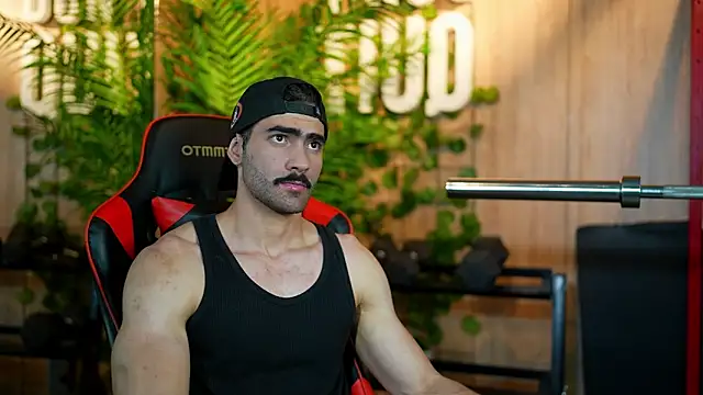 Snapshot of Austin_bolt chatting on 6, 12, 2024 Austin bolt online show from 6, 12, 2024