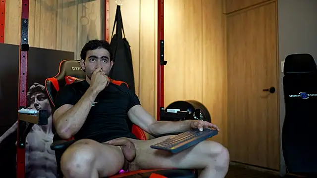 Snapshot of Austin_bolt chatting on 13, 12, 2024 Austin bolt online show from 13, 12, 2024