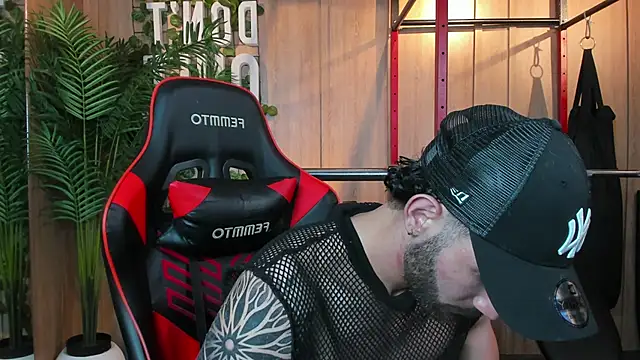 Snapshot of Austin_bolt chatting on 7, 1, 2025 Austin bolt online show from 7, 1, 2025