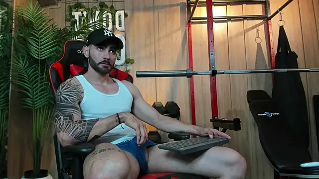 Snapshot of Austin_bolt chatting on 7, 1, 2025 Austin bolt online show from 7, 1, 2025