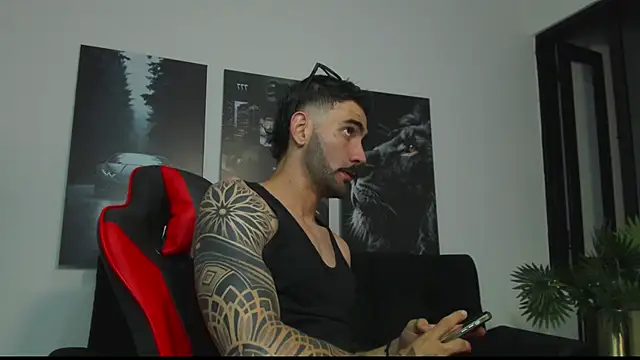 Snapshot of Austin_bolt chatting on 5, 2, 2025 Austin bolt online show from 5, 2, 2025