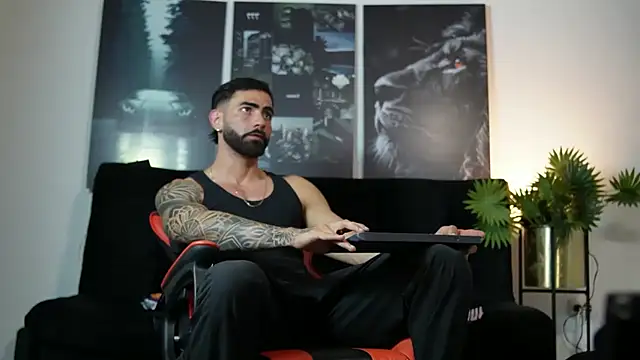 Snapshot of Austin_bolt chatting on 1, 10, 2025 Austin bolt online show from 1, 10, 2025