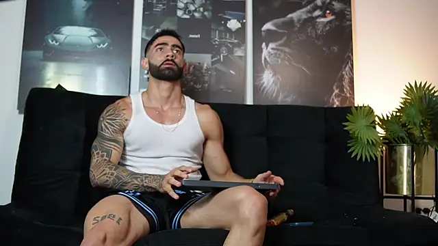 Snapshot of Austin_bolt chatting on 4, 10, 2025 Austin bolt online show from 4, 10, 2025