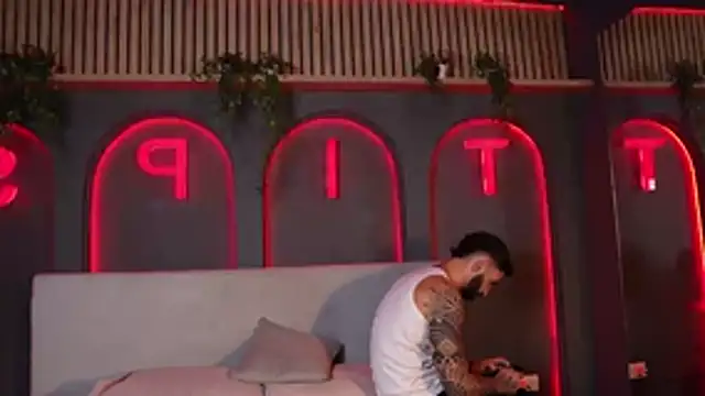 Snapshot of Austin_bolt chatting on 16, 10, 2025 Austin bolt online show from 16, 10, 2025