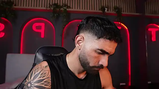 Snapshot of Austin_bolt chatting on 23, 10, 2025 Austin bolt online show from 23, 10, 2025