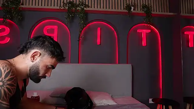 Snapshot of Austin_bolt chatting on 30, 10, 2025 Austin bolt online show from 30, 10, 2025