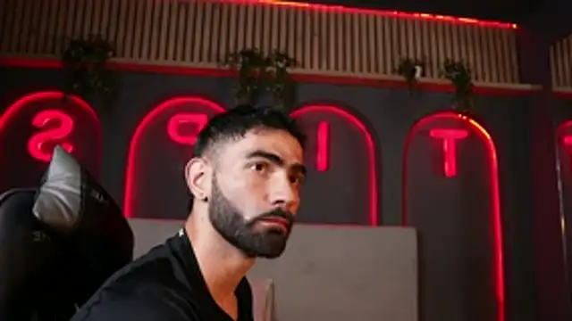 Snapshot of Austin_bolt chatting on 31, 10, 2025 Austin bolt online show from 31, 10, 2025