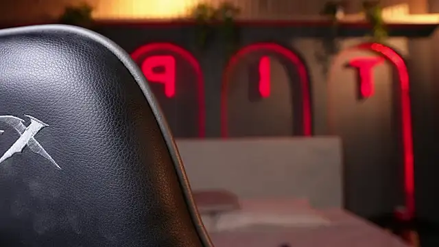 Snapshot of Austin_bolt chatting on 8, 11, 2025 Austin bolt online show from 8, 11, 2025