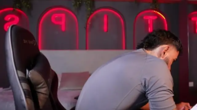 Snapshot of Austin_bolt chatting on 15, 11, 2025 Austin bolt online show from 15, 11, 2025