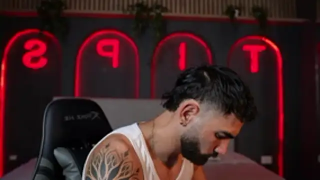 Snapshot of Austin_bolt chatting on 25, 11, 2025 Austin bolt online show from 25, 11, 2025