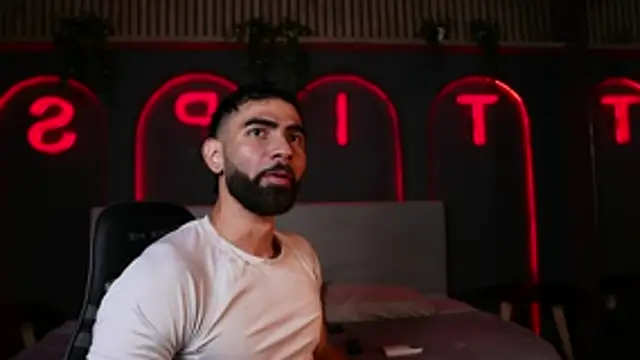 Snapshot of Austin_bolt chatting on 26, 11, 2025 Austin bolt online show from 26, 11, 2025