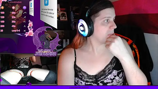 Snapshot of Rae-Suon chatting on 31, 12, 2024 Rae-Suon online show from 31, 12, 2024