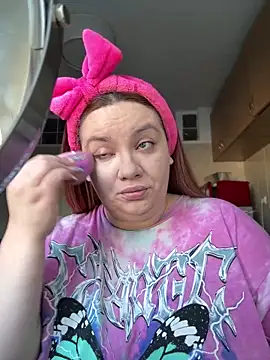 Snapshot of MelanieBrownn chatting on 24, 2, 2025 MelanieBrownn online show from 24, 2, 2025