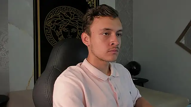 Snapshot of Desmon_Clark chatting on 13, 1, 2025 Desmon Clark online show from 13, 1, 2025