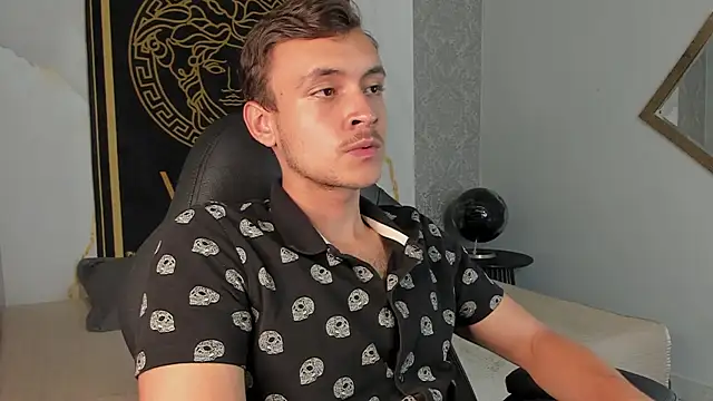 Snapshot of Desmon_Clark chatting on 15, 1, 2025 Desmon Clark online show from 15, 1, 2025