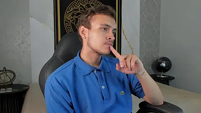 Snapshot of Desmon_Clark chatting on 21, 1, 2025 Desmon Clark online show from 21, 1, 2025