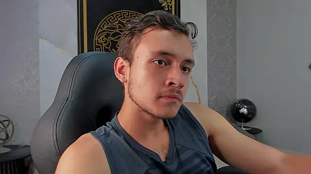 Snapshot of Desmon_Clark chatting on 25, 1, 2025 Desmon Clark online show from 25, 1, 2025