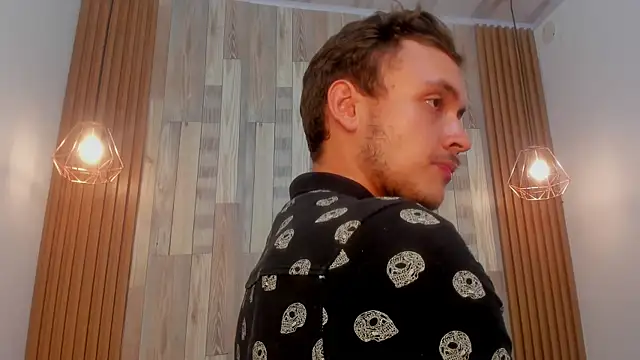 Snapshot of Desmon_Clark chatting on 30, 1, 2025 Desmon Clark online show from 30, 1, 2025