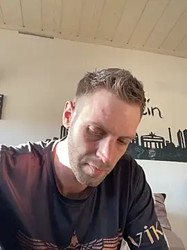 privat-official online show from 4, 3, 2025