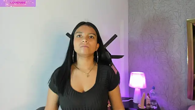 Snapshot of Candys_victoria chatting on 16, 9, 2025 Candys victoria online show from 16, 9, 2025