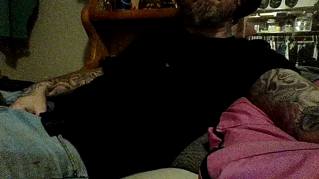 clitstitsandbongrips online show from 4, 12, 2024