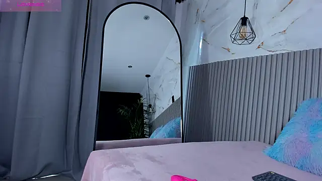 valentina lux online show from 29, 6, 2026