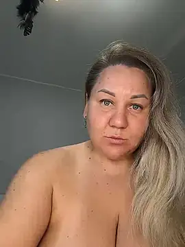 Snapshot of Anna_Curvy chatting on 21, 7, 2026 Anna Curvy online show from 21, 7, 2026