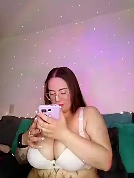 Snapshot of soofy__ chatting on 20, 11, 2025 soofy online show from 20, 11, 2025