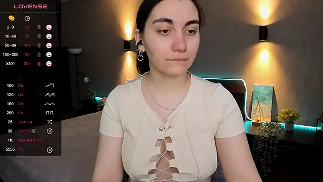 hannacheekss  online show from 14, 3, 2025