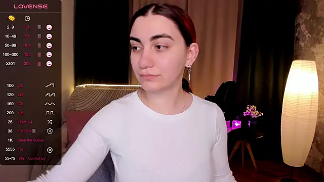 hannacheekss  online show from 18, 9, 2025