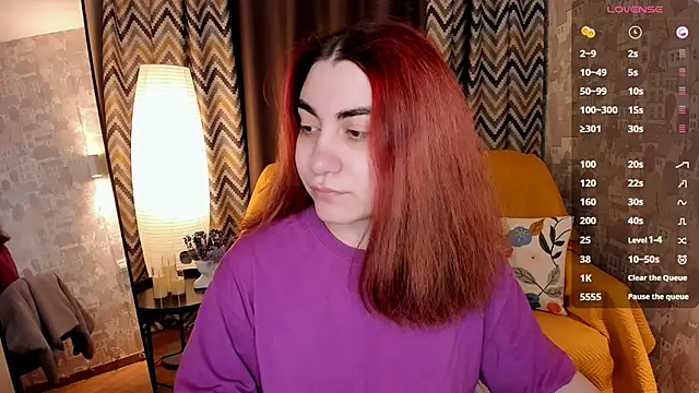 hannacheekss  online show from 7, 2, 2026