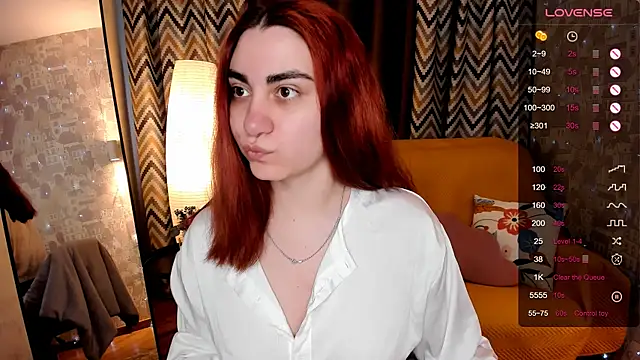 hannacheekss  online show from 18, 5, 2026