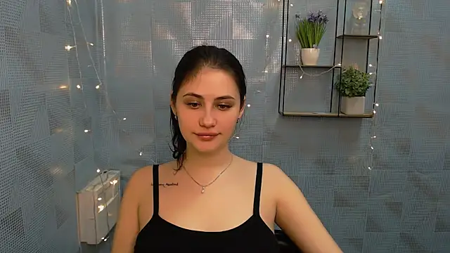 AliceSexyyy  online show from 19, 1, 2025