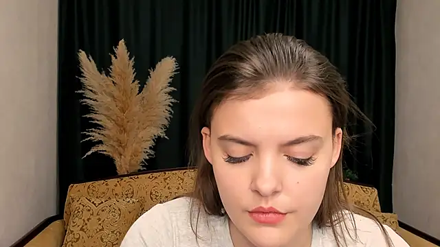 Snapshot of showmeparadise chatting on 3, 2, 2025 showmeparadise online show from 3, 2, 2025