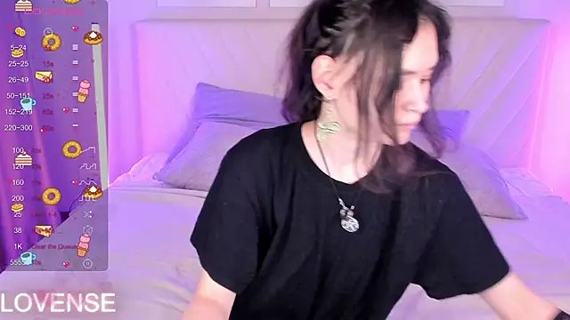 Emily Strikeee online show from 15, 1, 2026