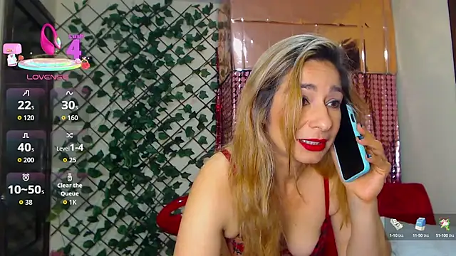 Snapshot of Madam_dali chatting on 9, 10, 2025 Madam dali online show from 9, 10, 2025