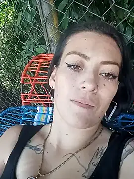 Snapshot of Tefannyy_ chatting on 11, 12, 2024 Tefannyy online show from 11, 12, 2024