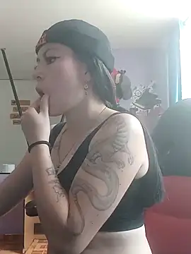 Snapshot of Tefannyy_ chatting on 8, 1, 2025 Tefannyy online show from 8, 1, 2025