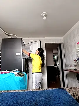 Snapshot of Tefannyy_ chatting on 14, 2, 2025 Tefannyy online show from 14, 2, 2025