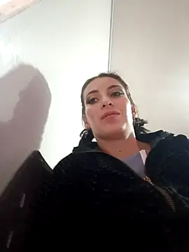 Snapshot of Tefannyy_ chatting on 26, 2, 2025 Tefannyy online show from 26, 2, 2025