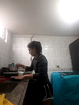 Snapshot of Tefannyy_ chatting on 4, 3, 2025 Tefannyy online show from 4, 3, 2025