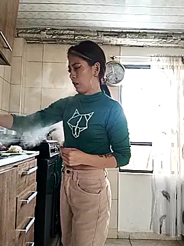 Snapshot of Tefannyy_ chatting on 9, 9, 2025 Tefannyy online show from 9, 9, 2025