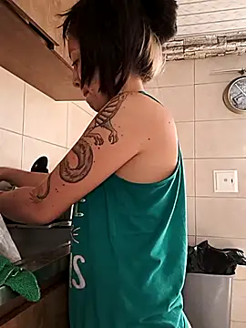 Snapshot of Tefannyy_ chatting on 13, 10, 2025 Tefannyy online show from 13, 10, 2025