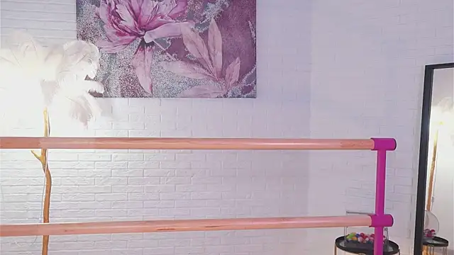 Snapshot of lylylovesyou chatting on 20, 3, 2025 lylylovesyou online show from 20, 3, 2025