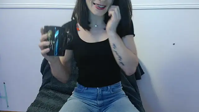 Missfelicia online show from 9, 12, 2024
