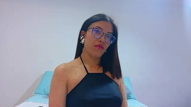 Snapshot of _lucysmith chatting on 2, 10, 2025 lucysmith online show from 2, 10, 2025