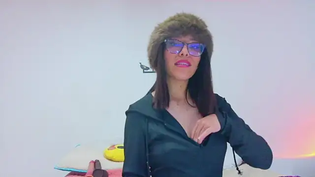 Snapshot of _lucysmith chatting on 5, 11, 2025 lucysmith online show from 5, 11, 2025